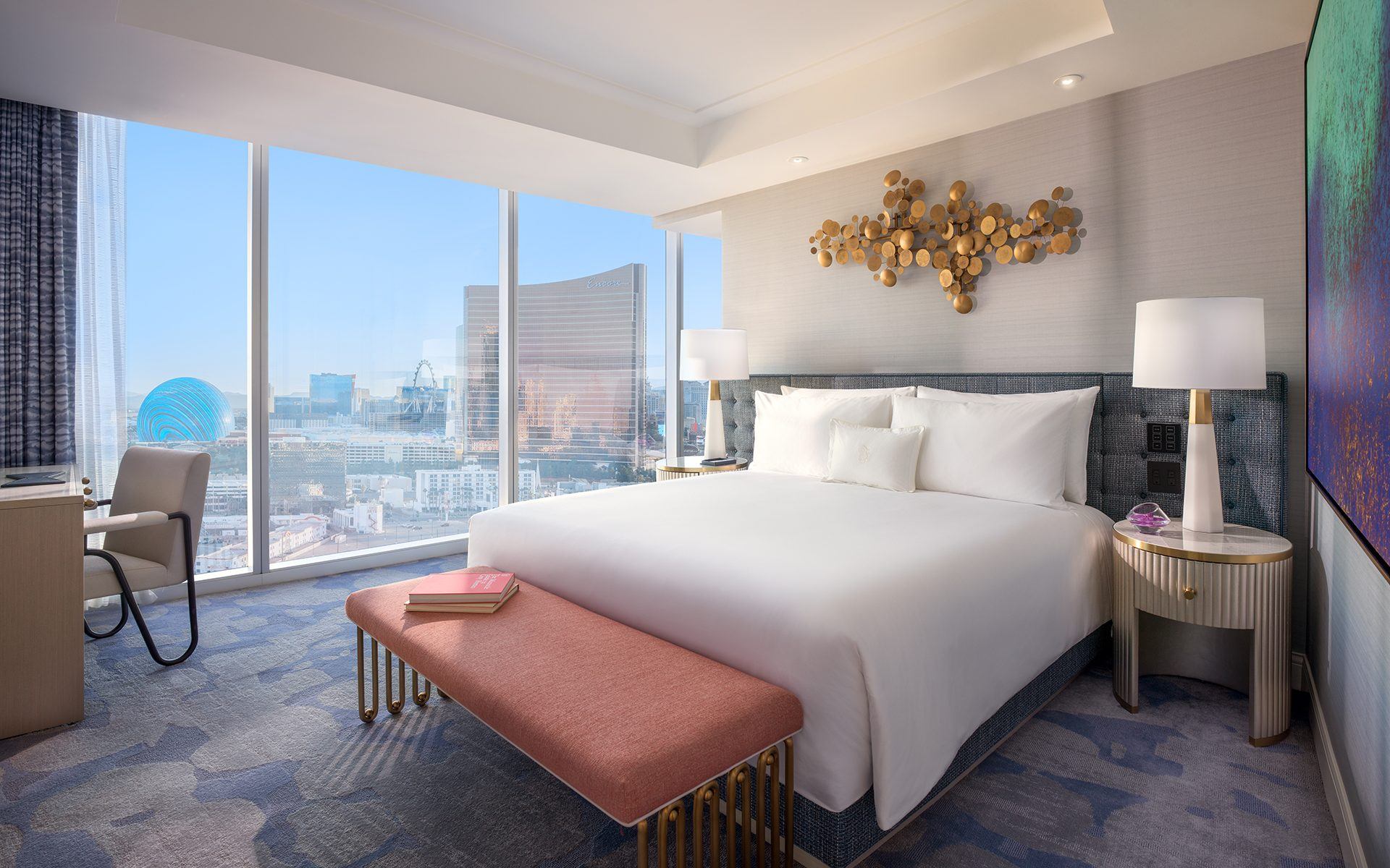 Fontainebleau Hotel & Casino Overview